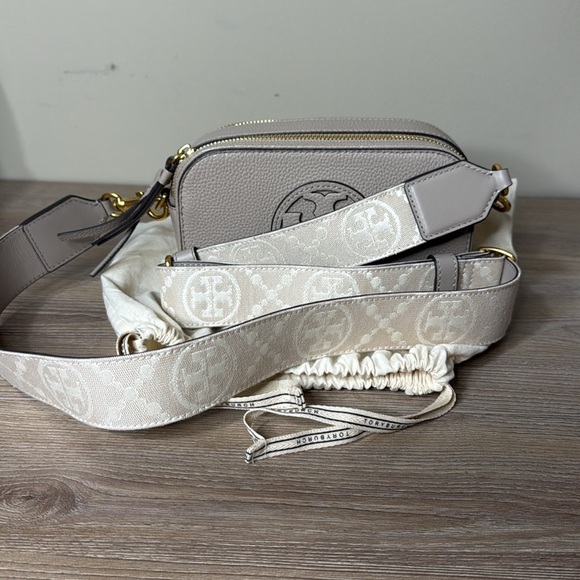 Tory Burch Mini Miller Leather Crossbody in Fresh Clay NWT - Picture 2 of 10